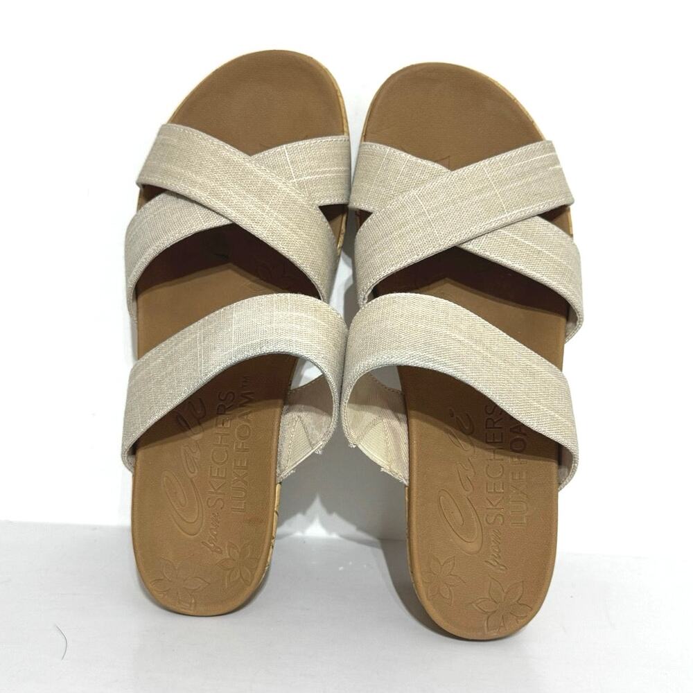 Skechers Women’s Size 9 Beverlee Canyon Dangle Slip On Wedge Sandals Natural